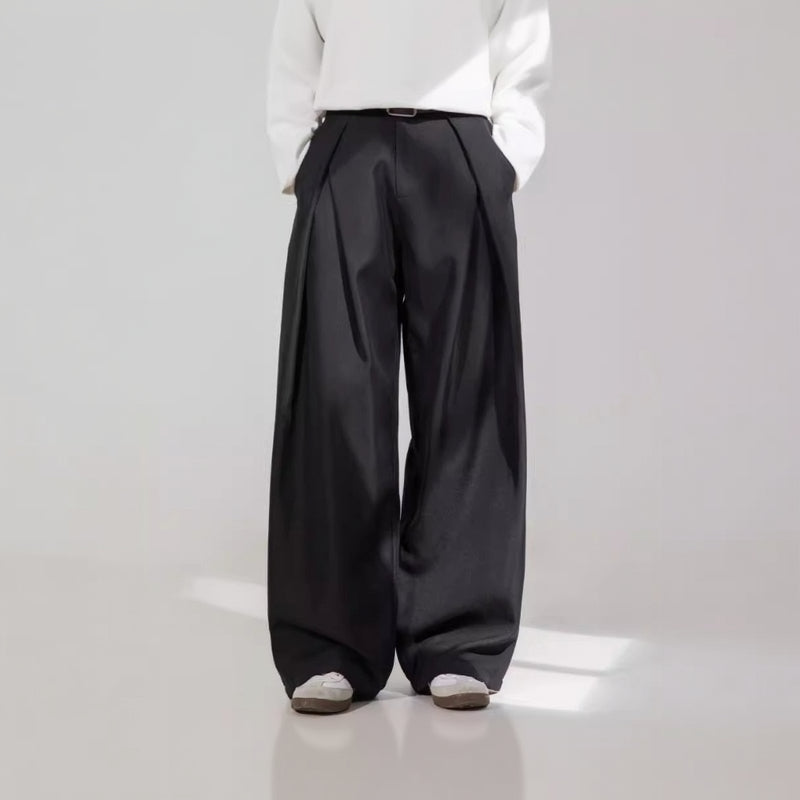 Men's Taupe Old Money Pleated Trousers